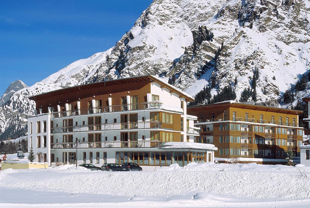 Hotel Vier Jahreszeiten Sankt Leonhard im Pitztal Exterior photo